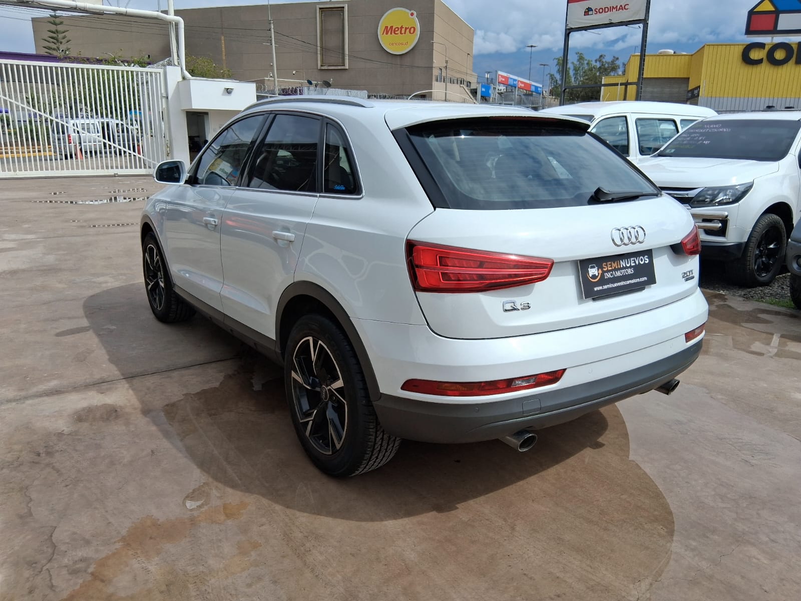 AUDI Q3