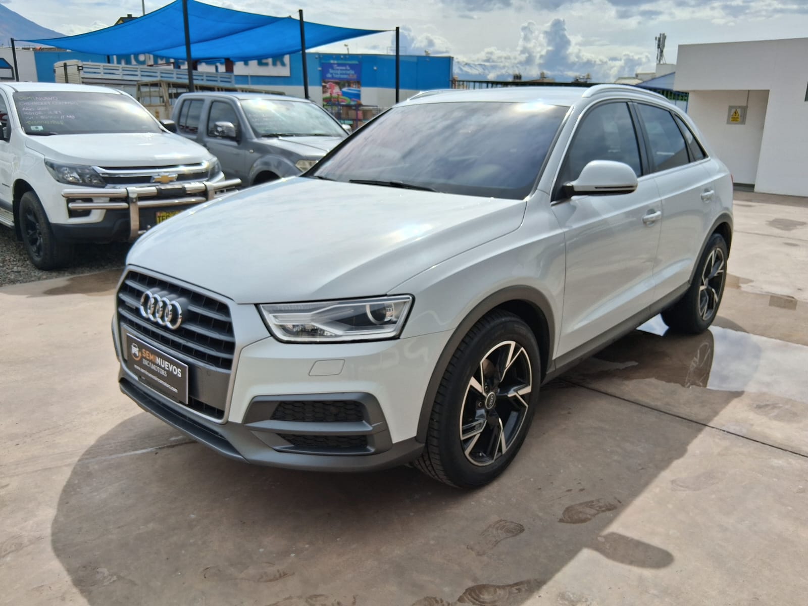 AUDI Q3