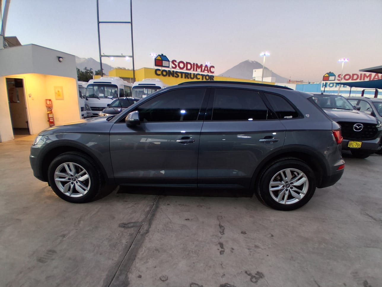 AUDI Q5