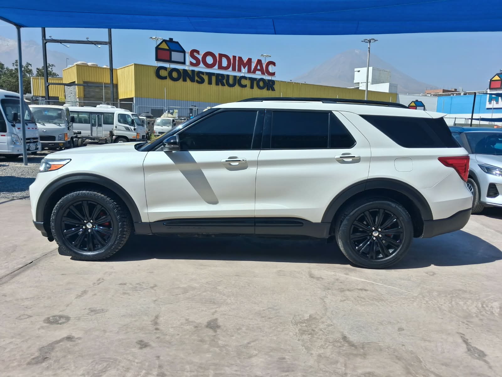 FORD EXPLORER