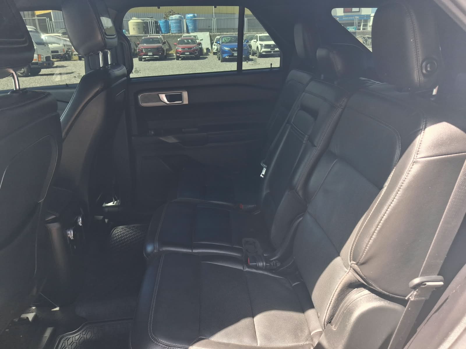 FORD EXPLORER