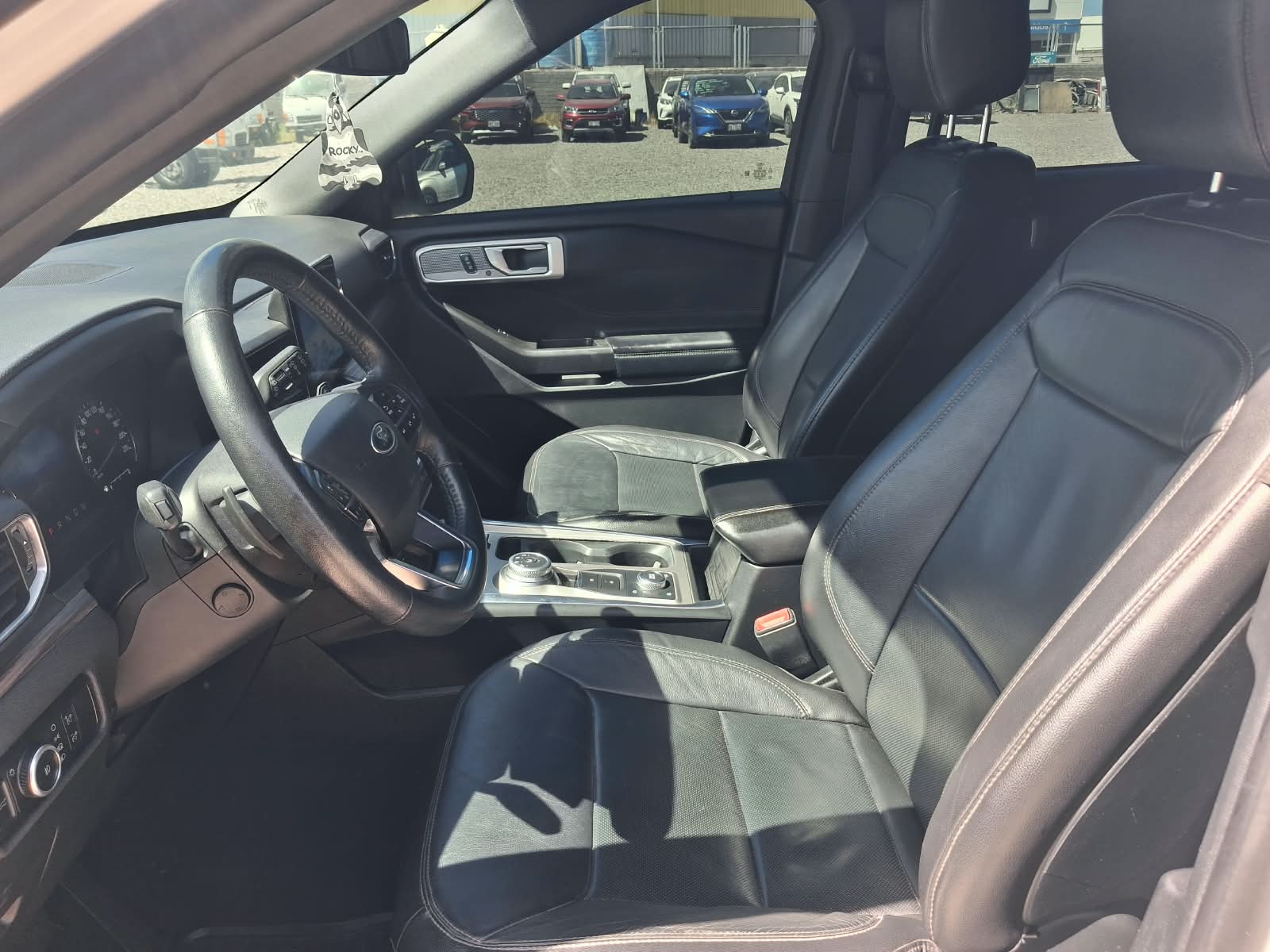 FORD EXPLORER