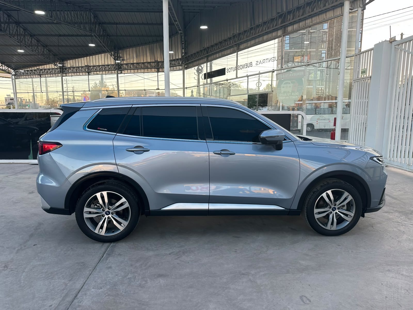FORD TERRITORY