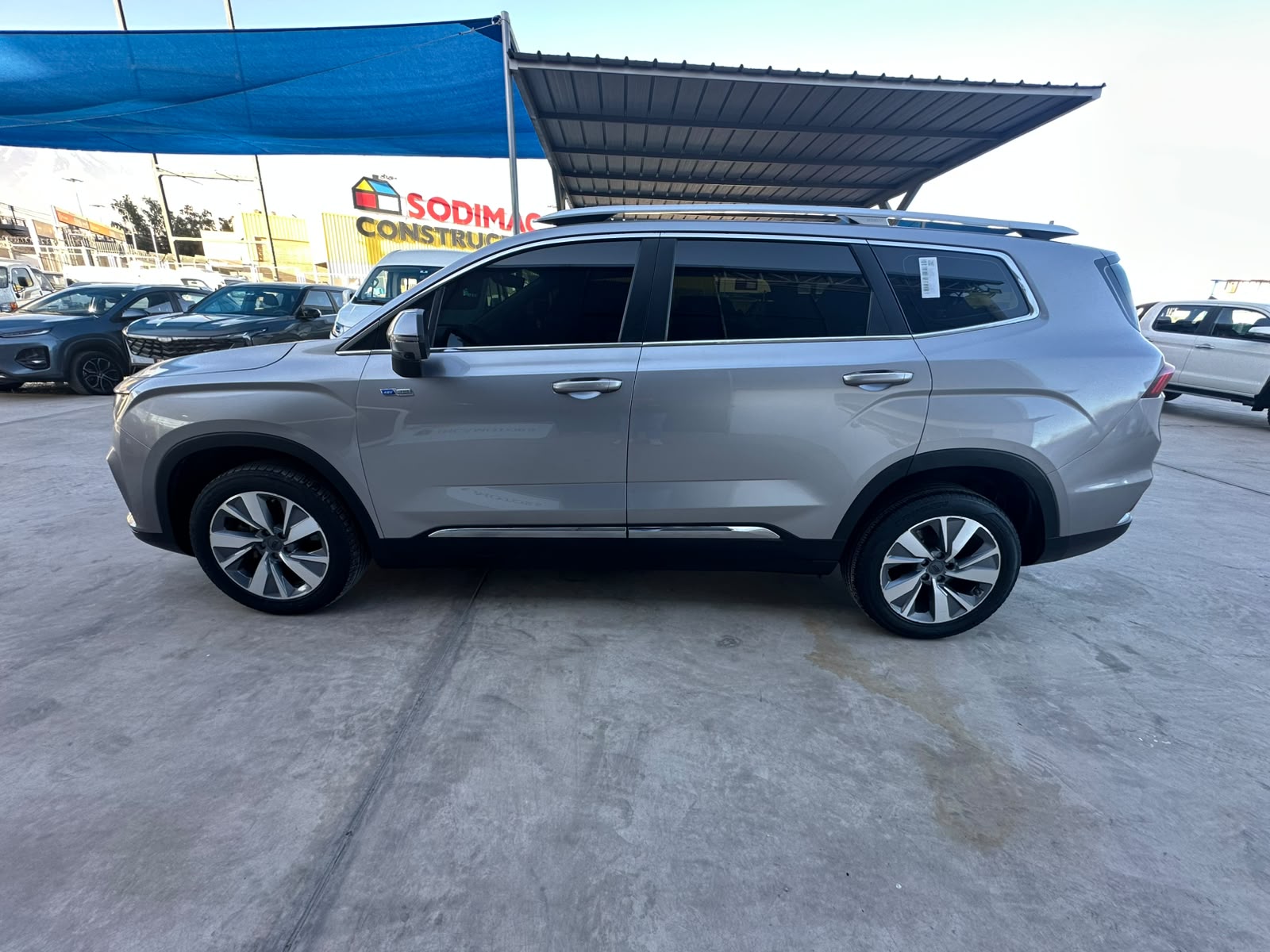 GEELY OKAVANGO