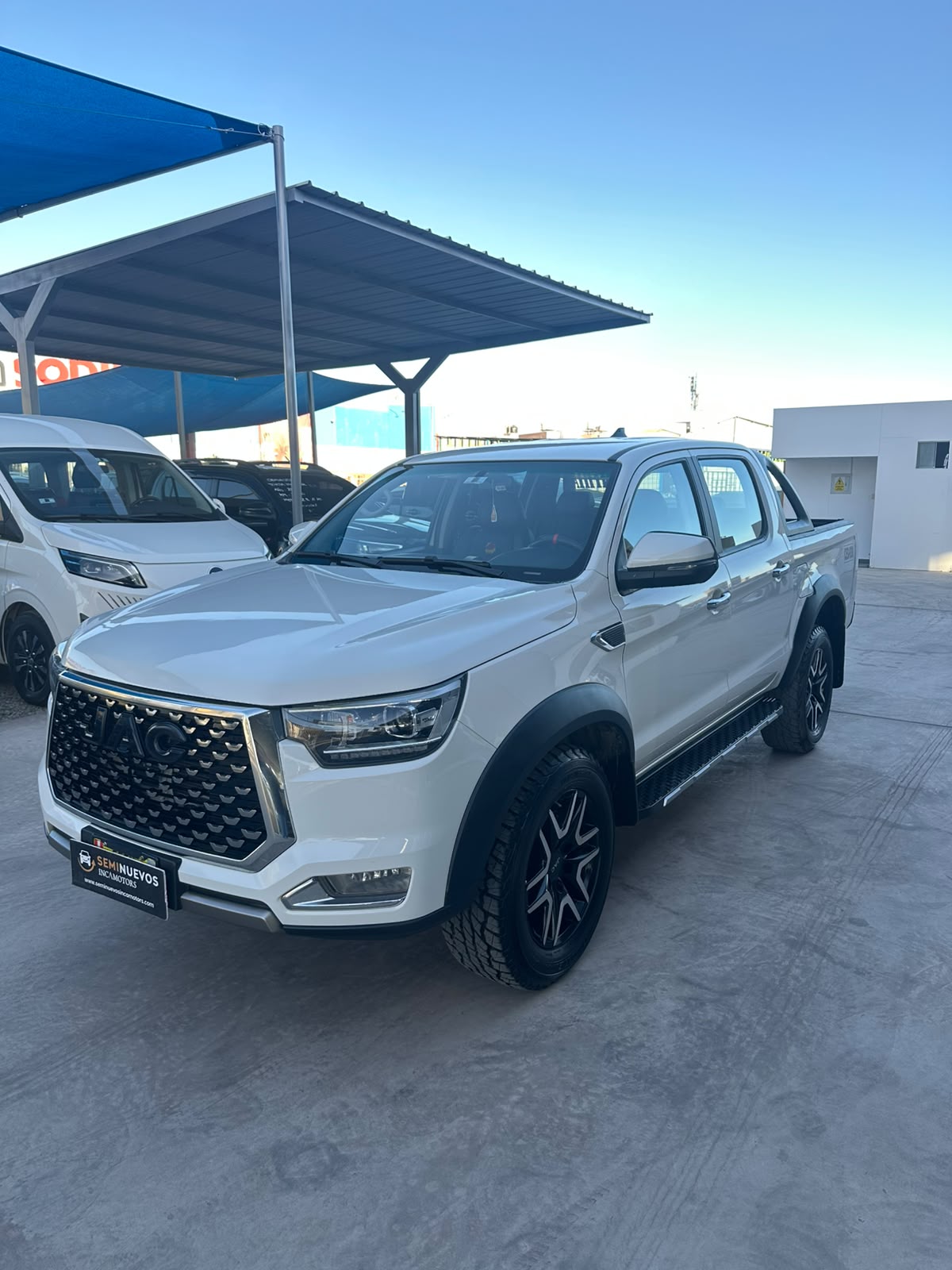 JAC T8