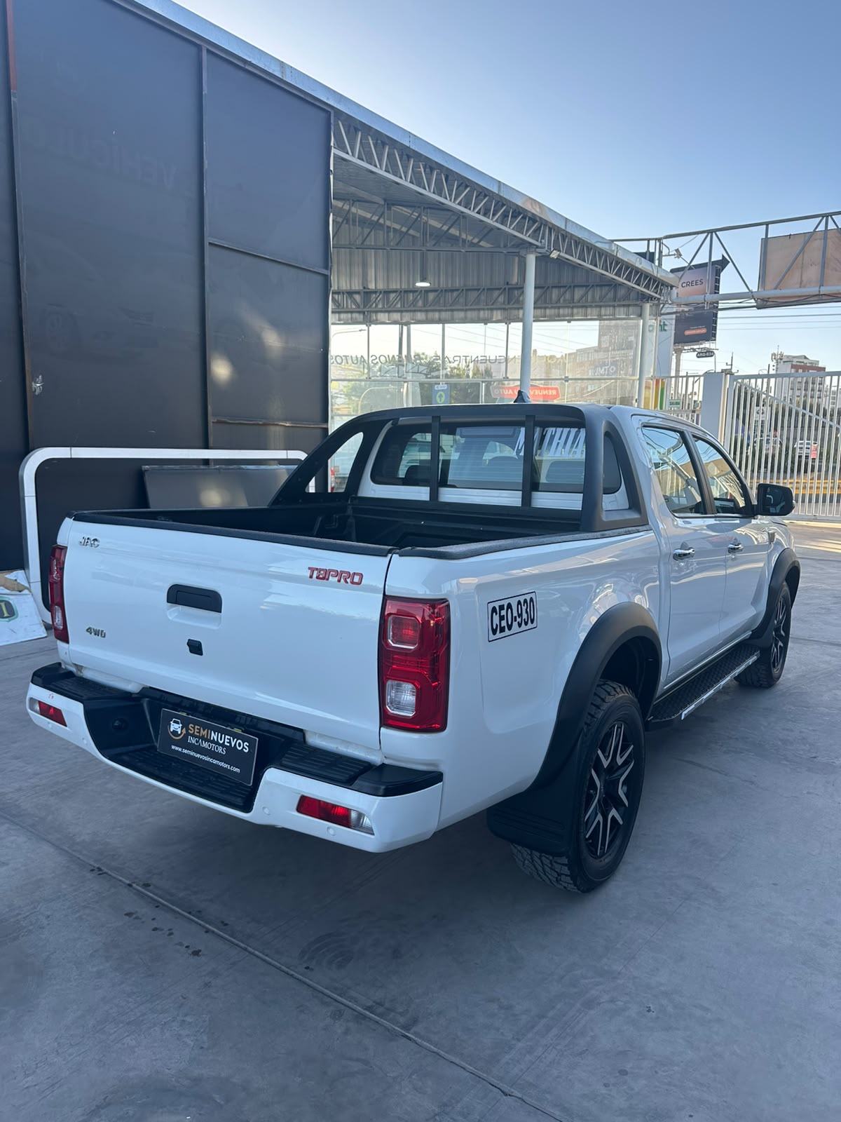 JAC T8