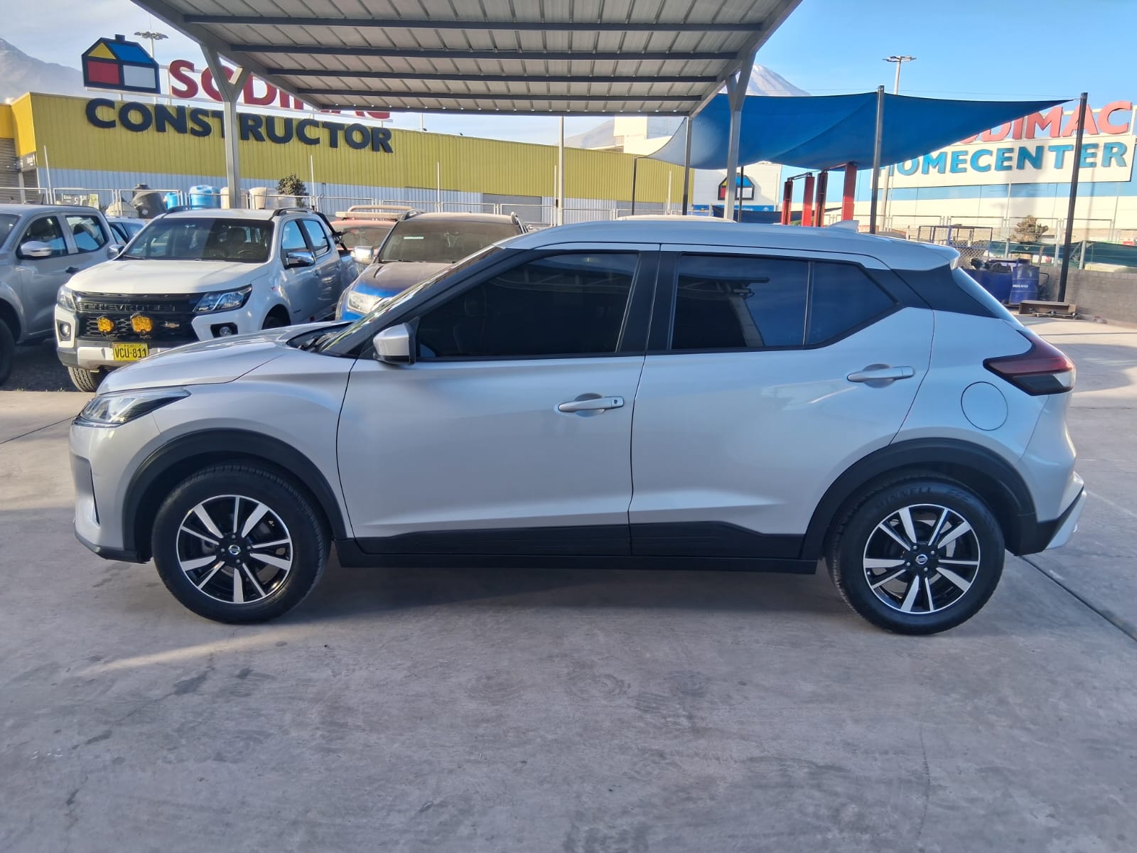 NISSAN KICKS