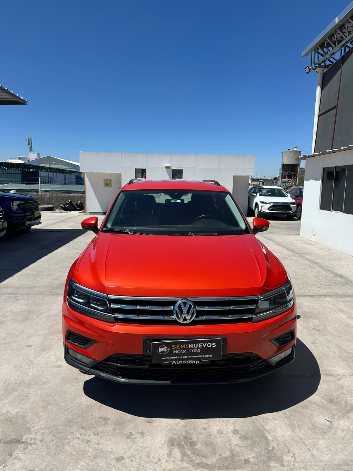 VOLKSWAGEN TIGUAN