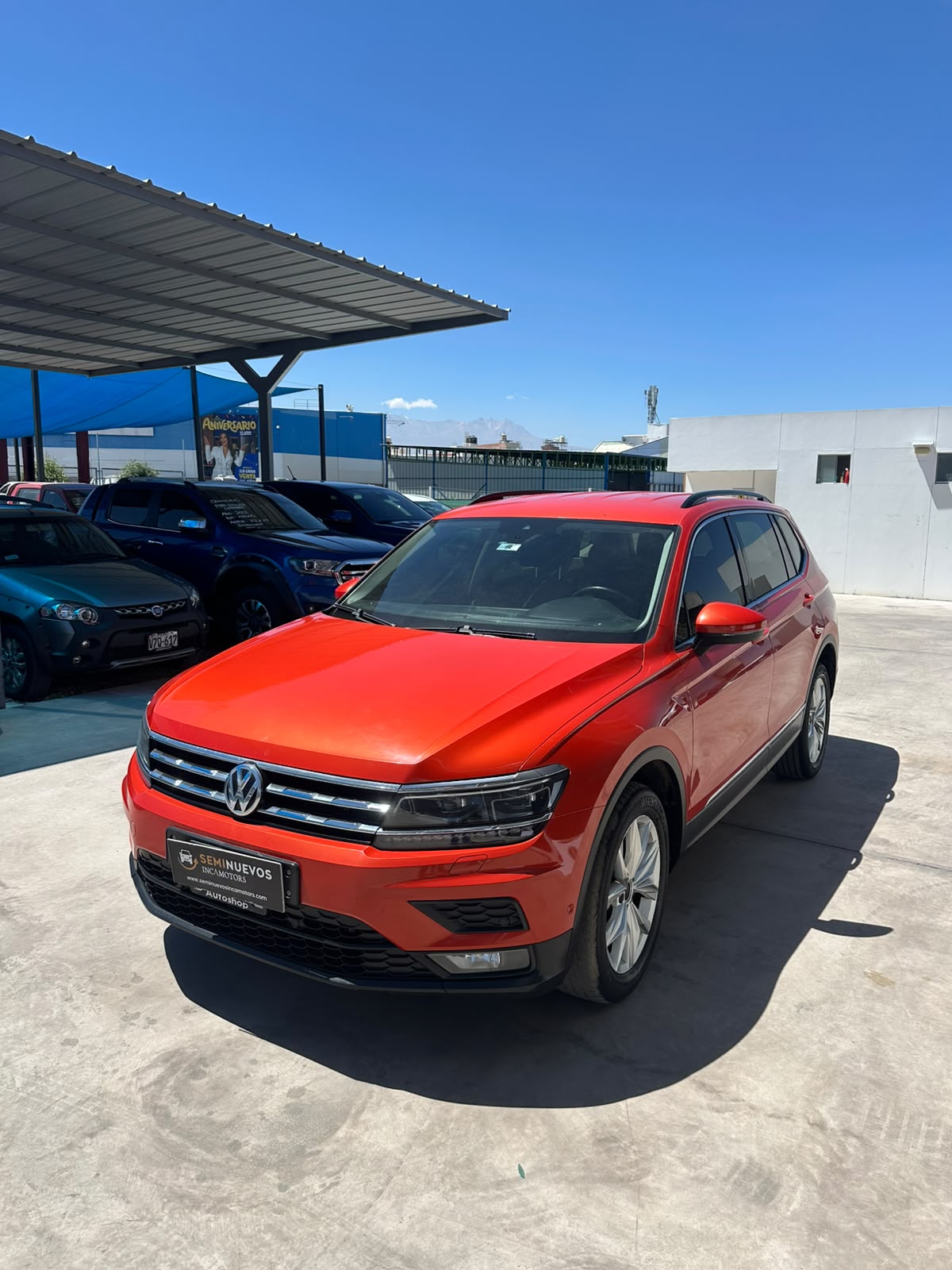 VOLKSWAGEN TIGUAN